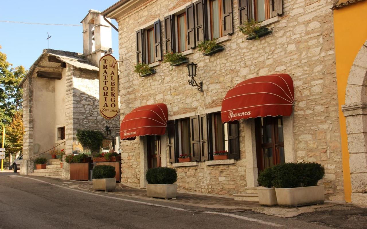 Albergo Speranza Spiazzi Di Monte Baldo Spiazzi Di Caprino Екстер'єр фото